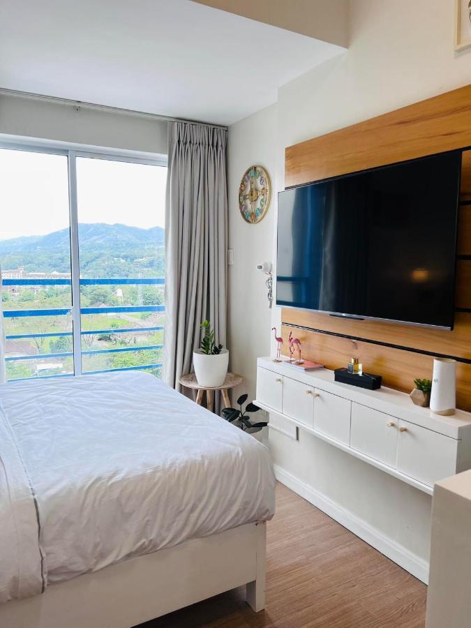 Studio With Mountain View, Near Limketkai Mall In Prime Cagayan De Oro Ngoại thất bức ảnh