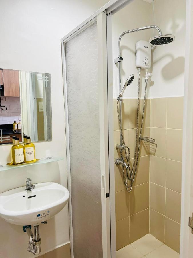 Studio With Mountain View, Near Limketkai Mall In Prime Cagayan De Oro Ngoại thất bức ảnh